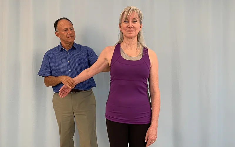 MJ_19_StretchingTheNeck7_800 MJ_19_StretchingTheNeck7_800