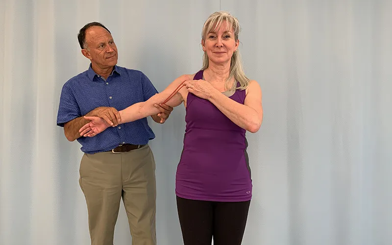 MJ_19_StretchingTheNeck6B_800 MJ_19_StretchingTheNeck6B_800