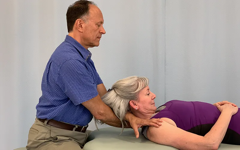 MJ_19_StretchingTheNeck12_800 MJ_19_StretchingTheNeck12_800